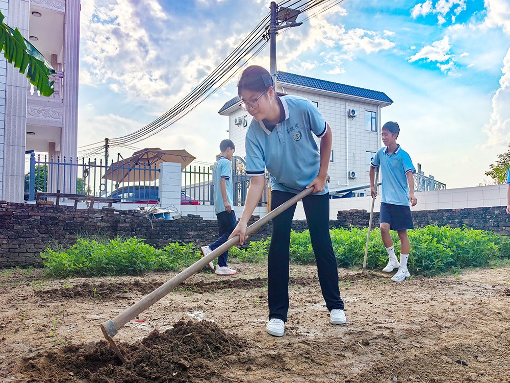 中山叛逆期孩子专门学校联系电话与择校指南
